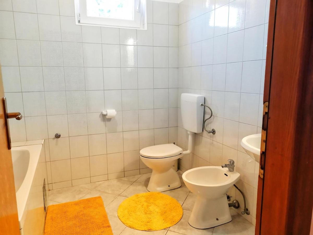 Cozy Apartments Danica Novalja With Terrace - First Floor Exterior foto